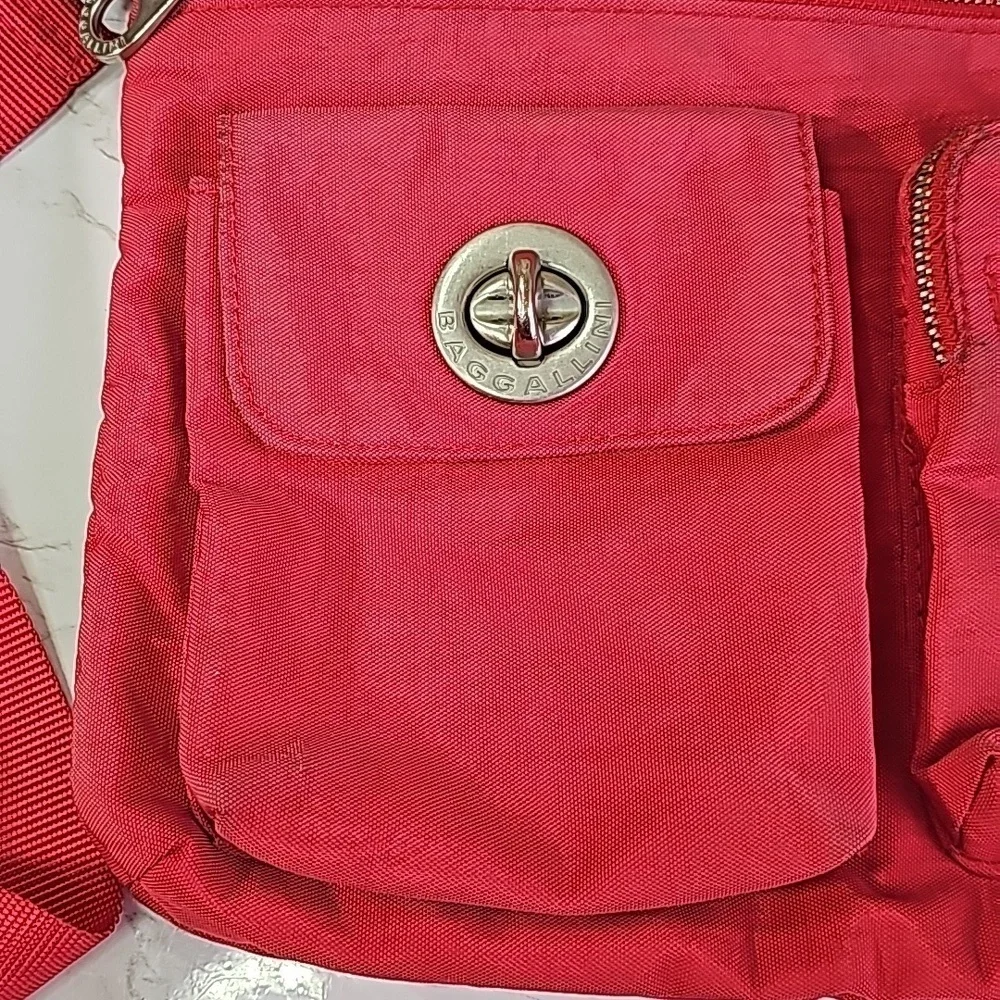 Baggallini Red Crossbody Bag - Picture 2 of 8